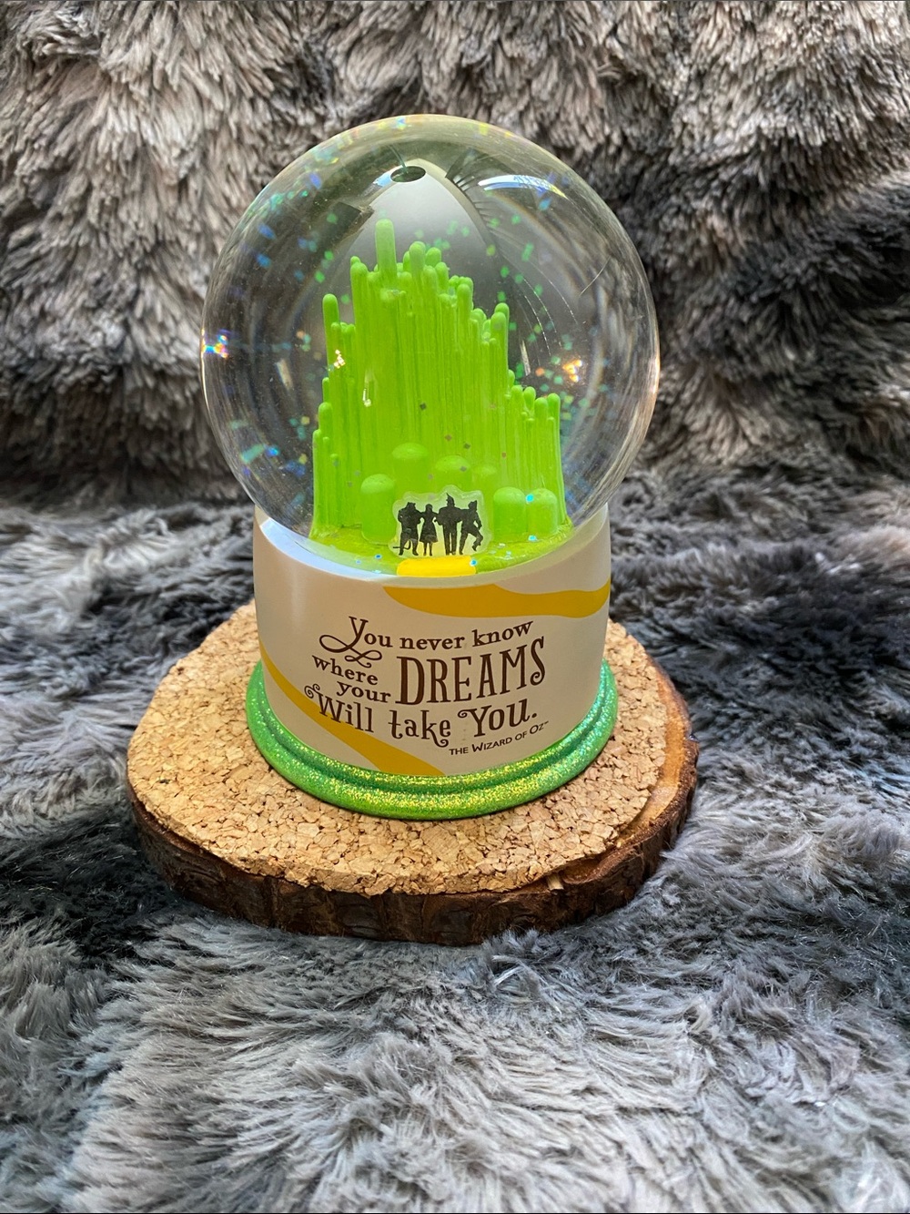 Wizard of Oz Emerald City Snow Globe